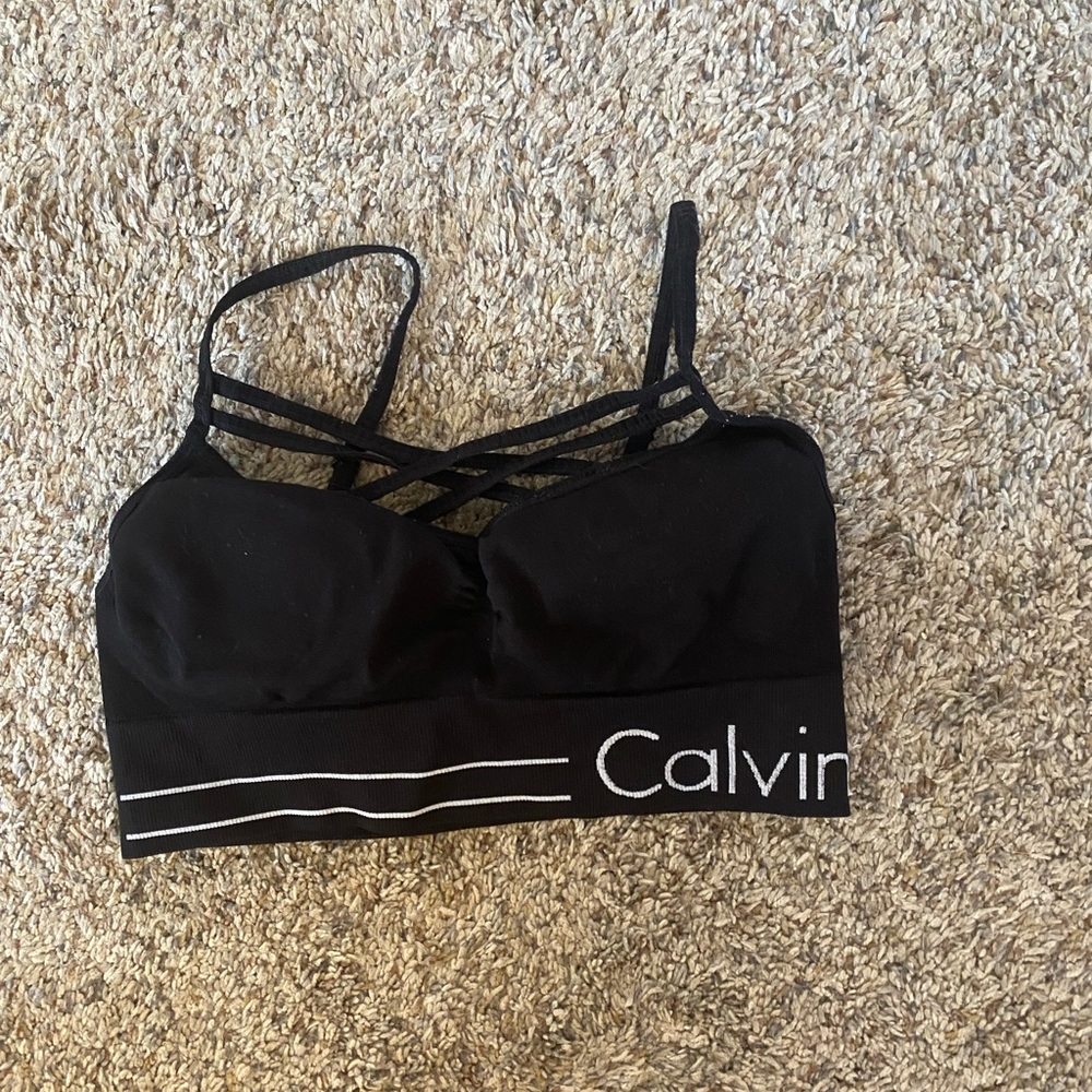 Sports bra
